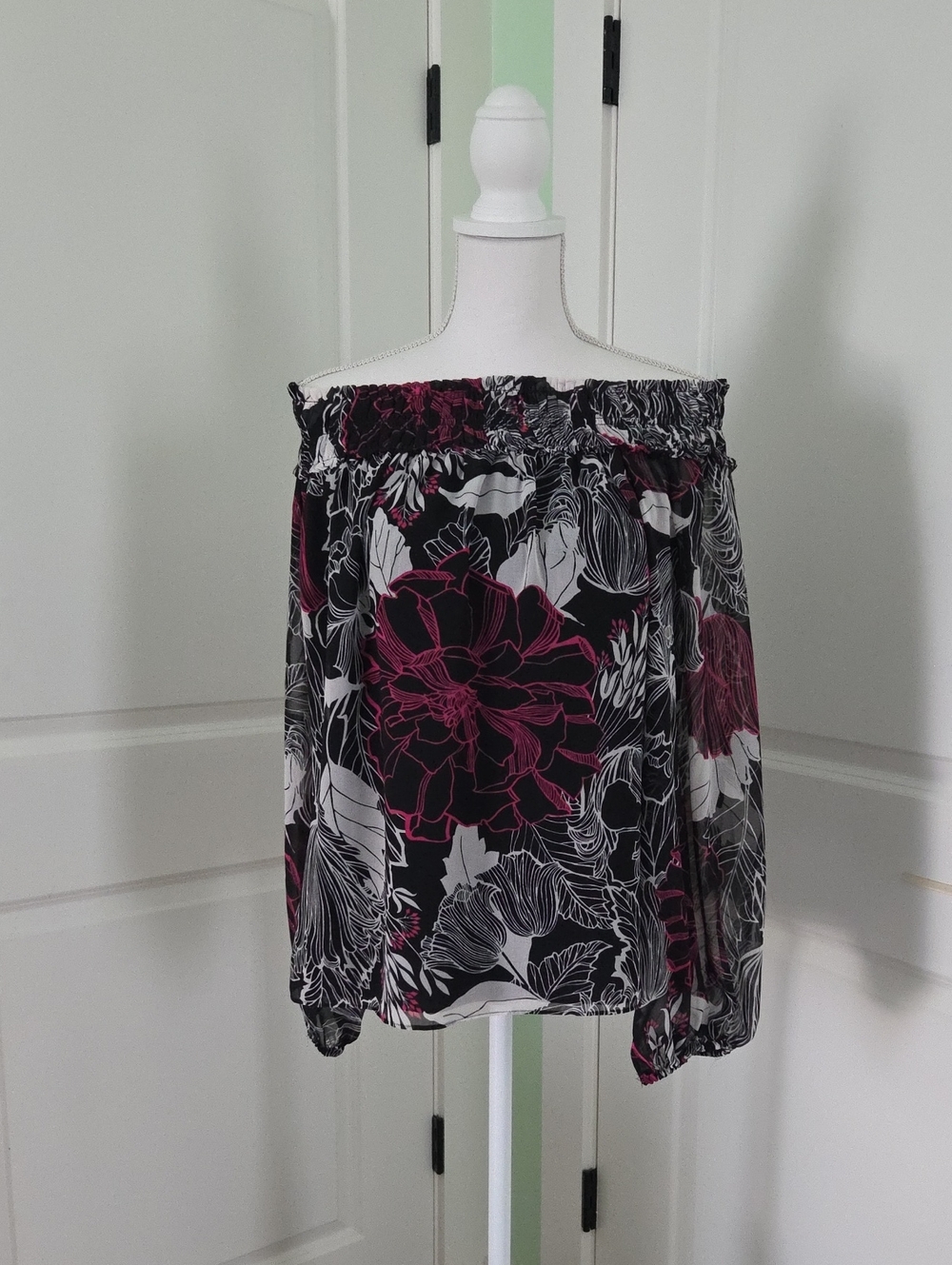 White House Black Market Off-Shoulder Floral Blouse in Black and Magenta